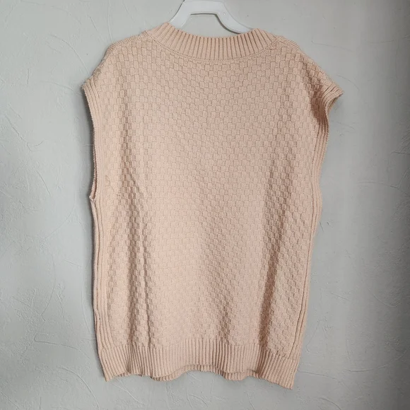 V Neck Sweater Vest - Picture 2 of 8